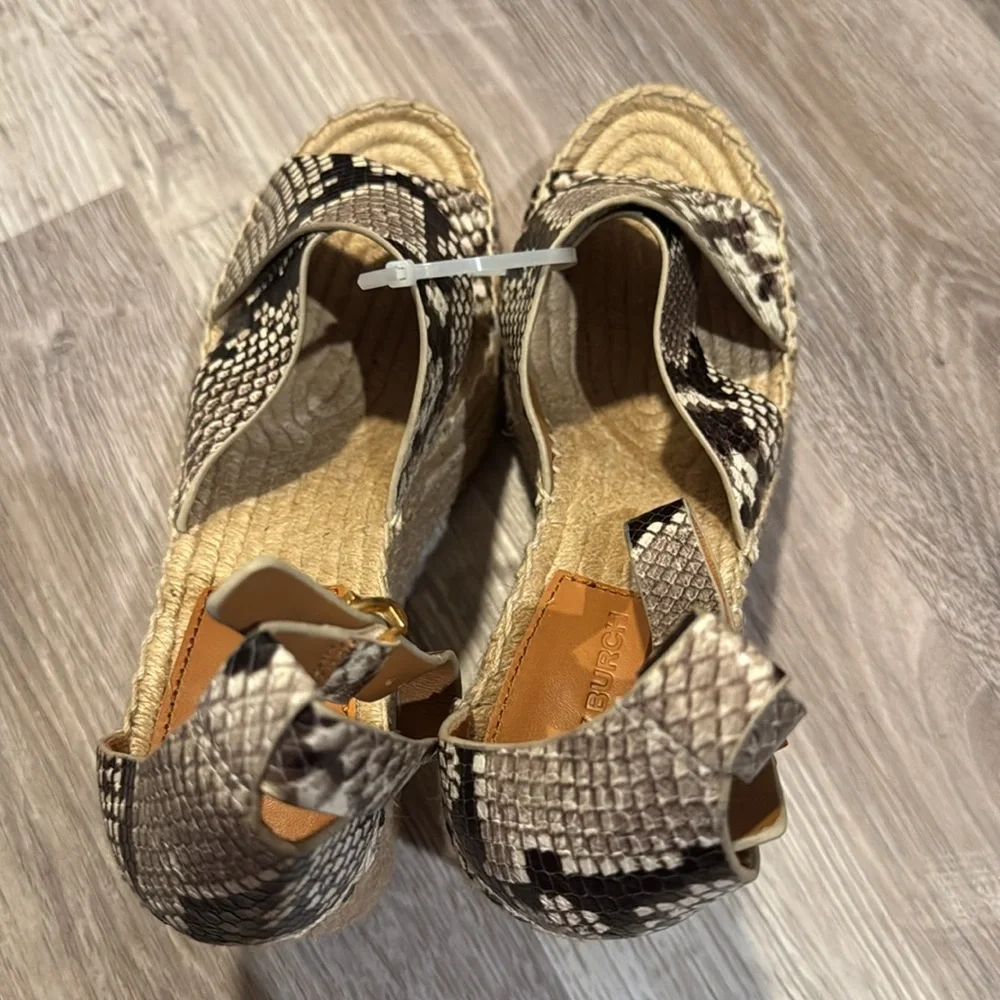 NEW! Tory Burch Warm Roccia Snakeskin Selby Wedge Espadrille Sandals - Size 8.5🚀
